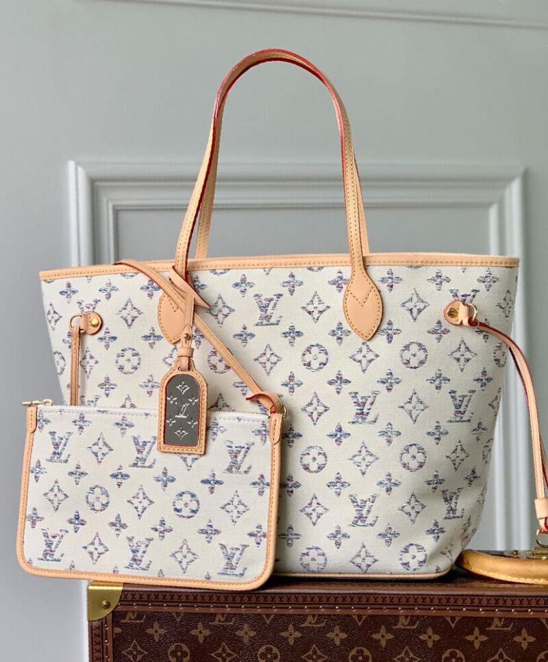 Louis Vuitton Neverfull MM M24905 Cream
